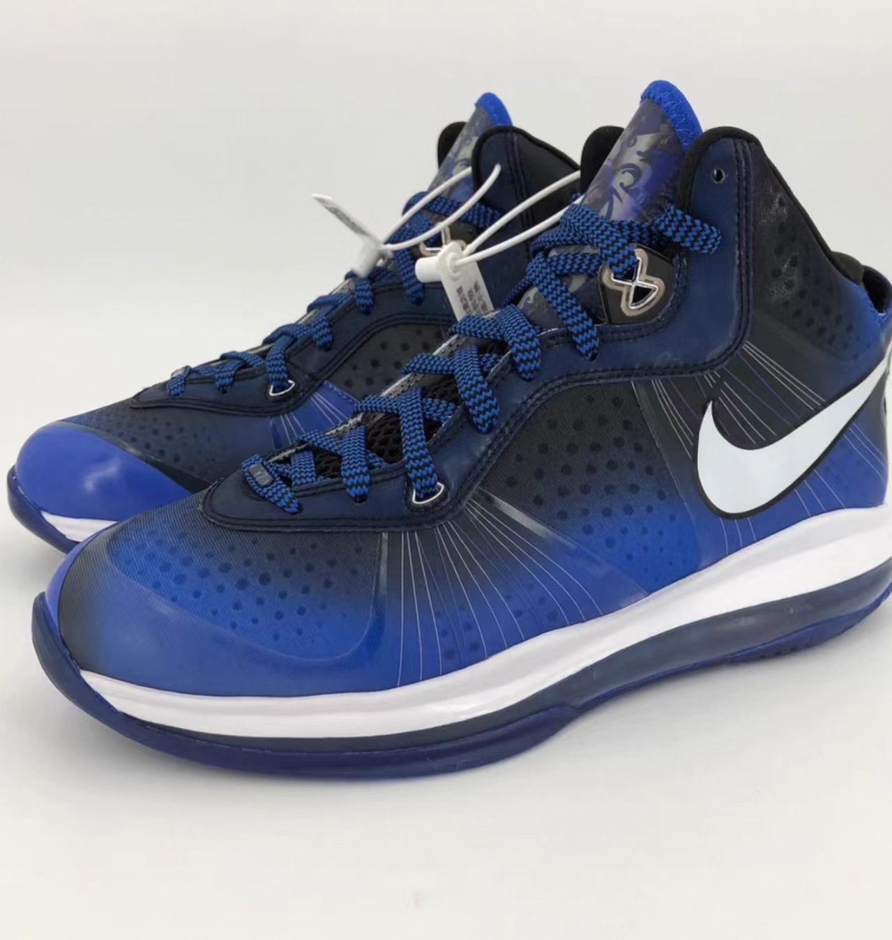 Nike LeBron 8 