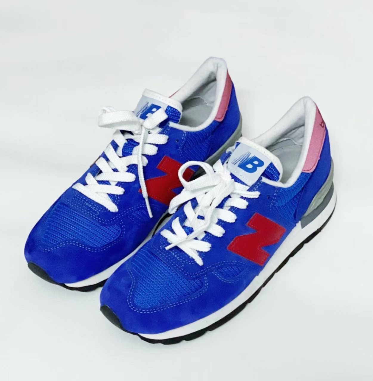 New Balance 990v1 