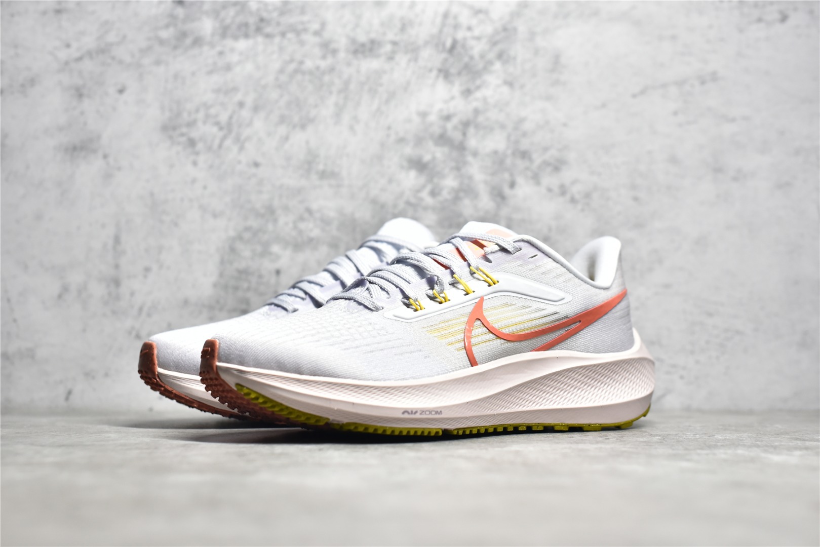 NIKE AIR ZOOM PEGASUS 39