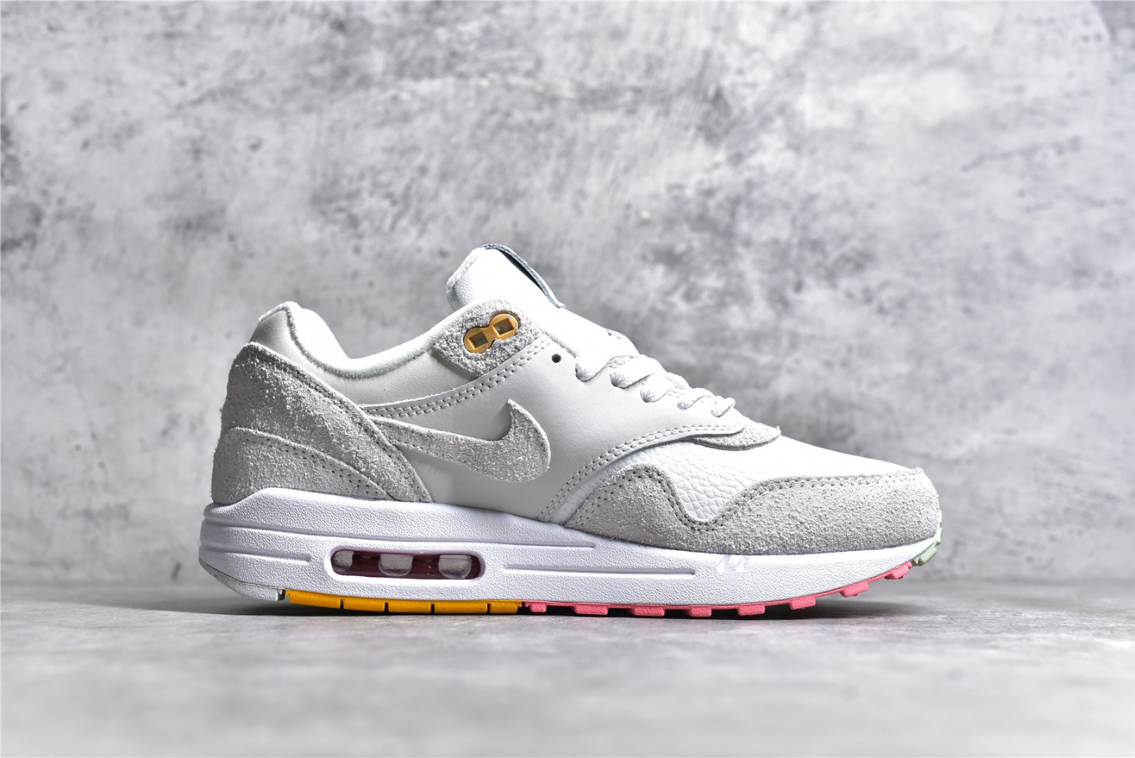 NIKE AIR MAX 1 POM POM POLKA DOT FB4959-121