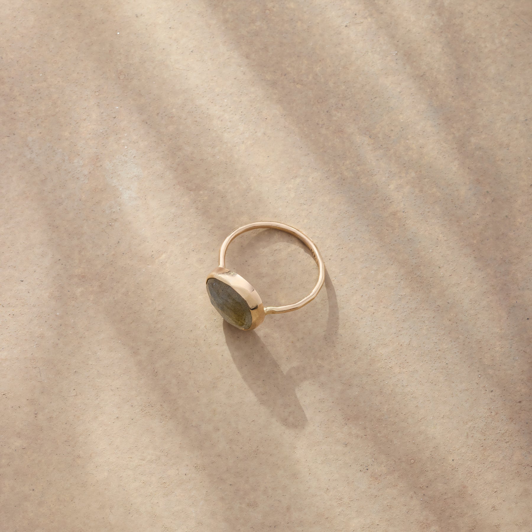 Hypnotic Ring