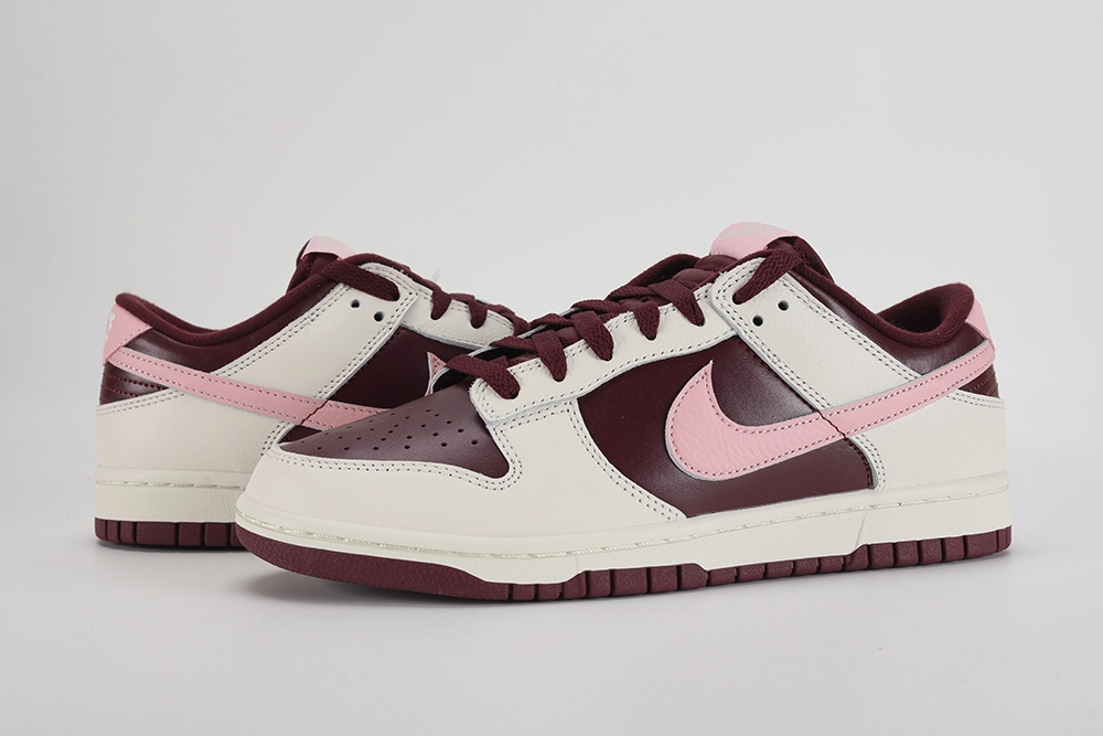 Dunk Low Premium 'Valentine's Day'