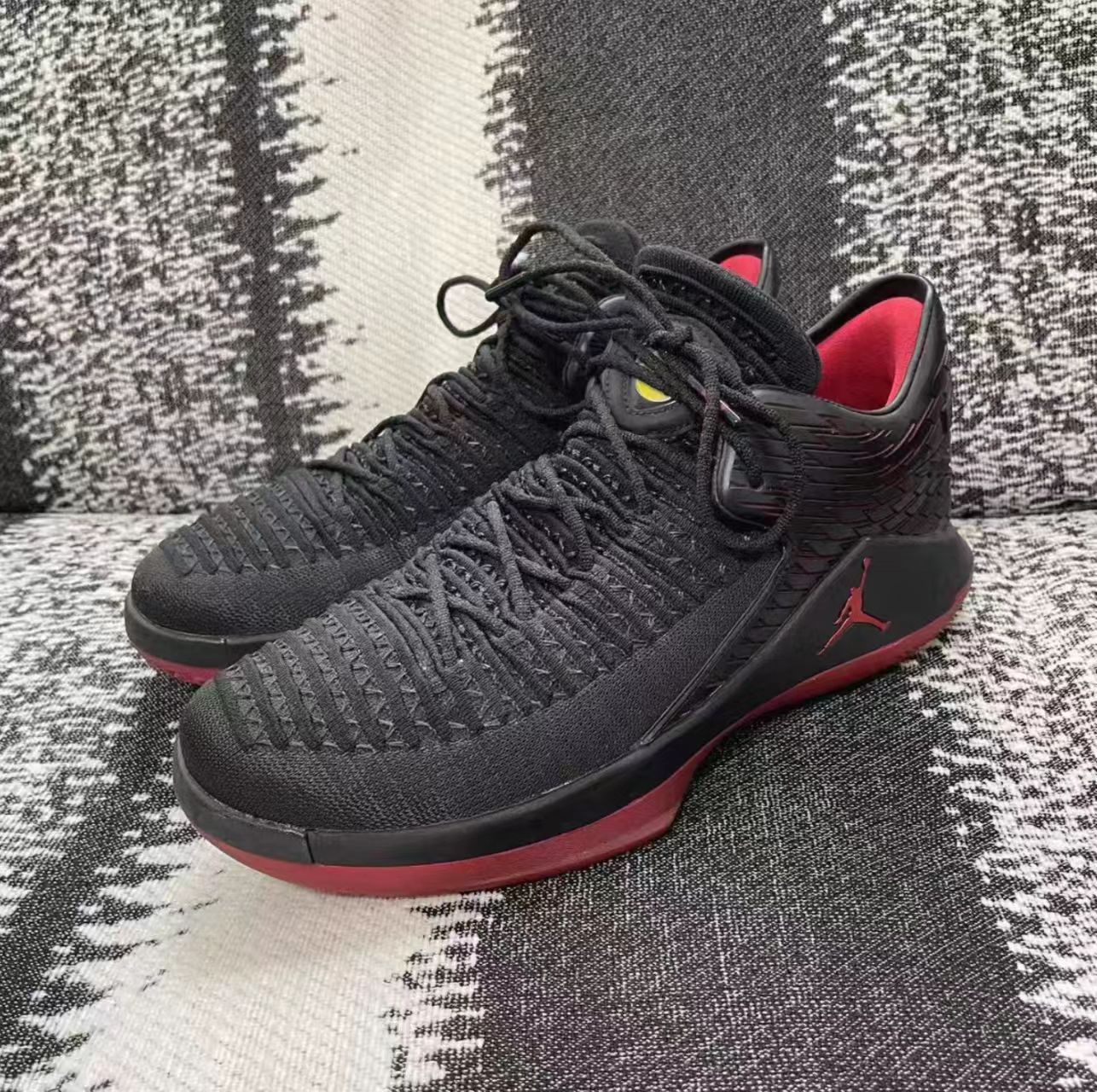 Air Jordan 32 Low 'Bred'