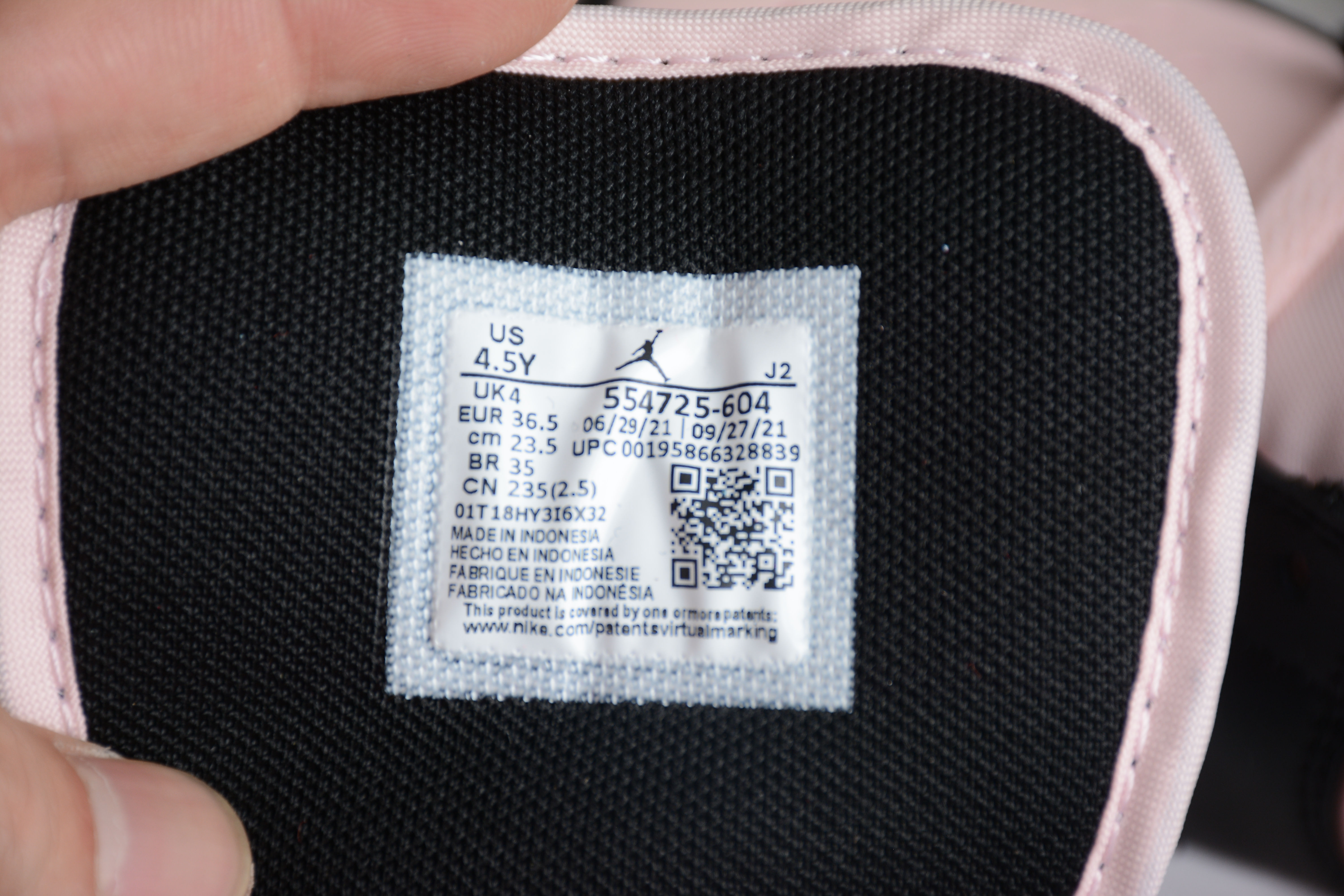Air Jordan 1 Mid SE Anti-slip Black Pink