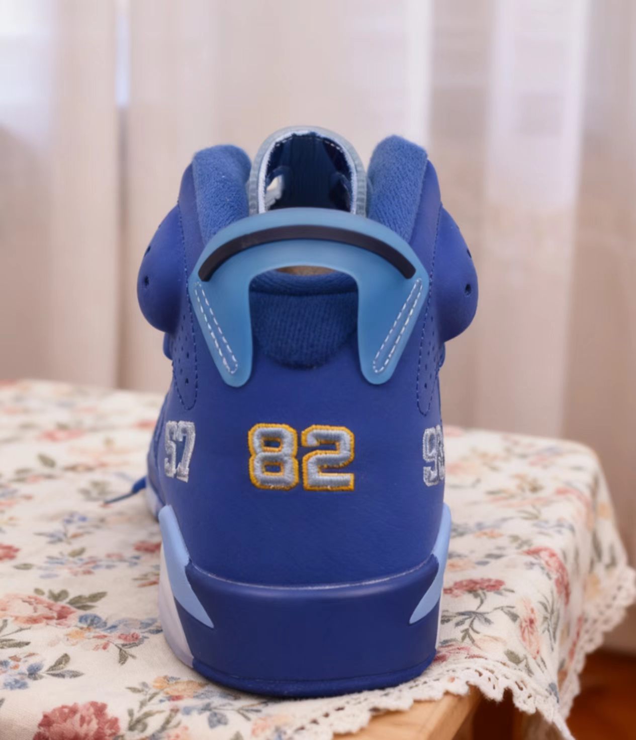 Air Jordan 6 Retro "Diffused Blue"