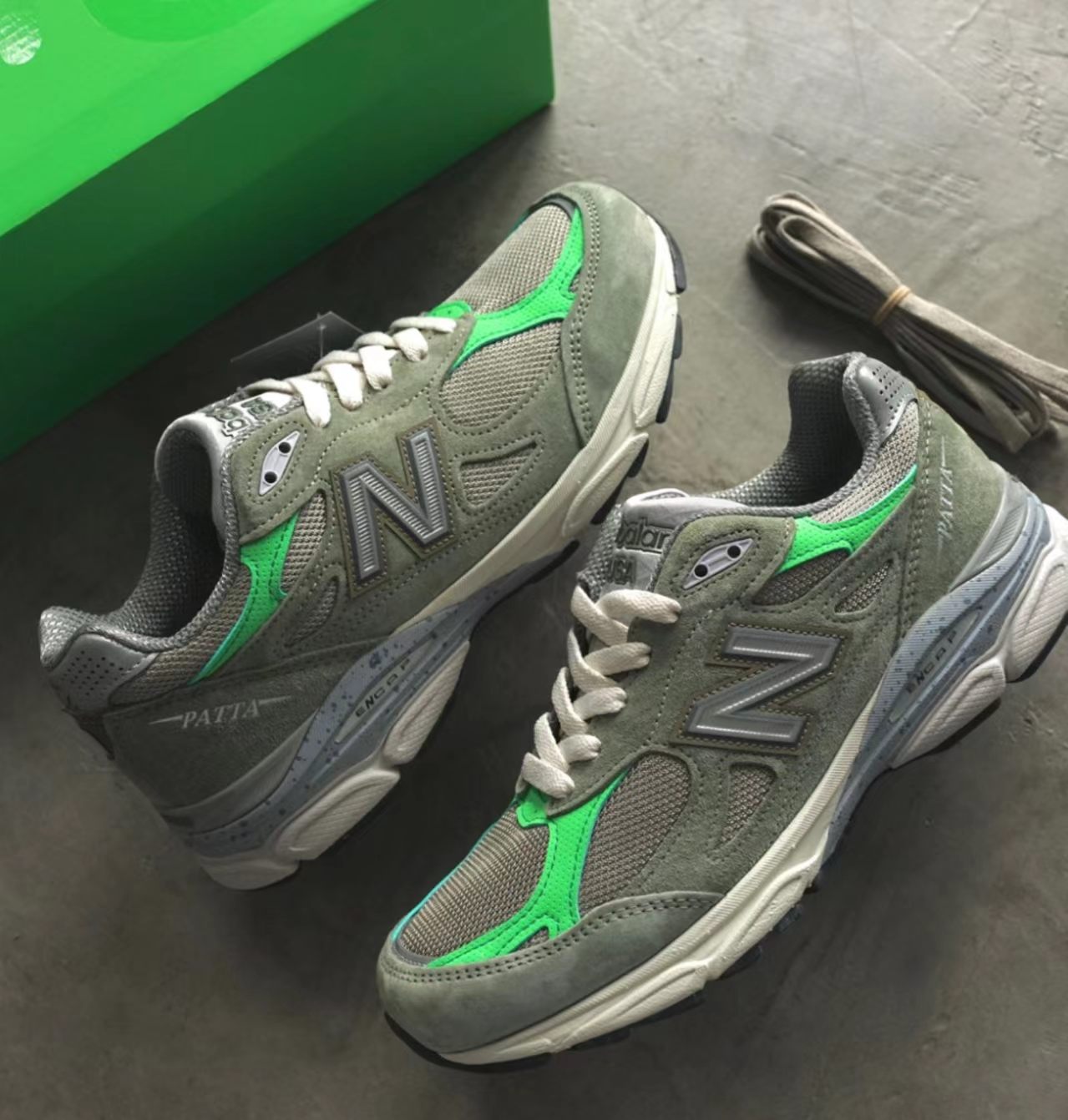 Patta x New Balance 990v3 Green