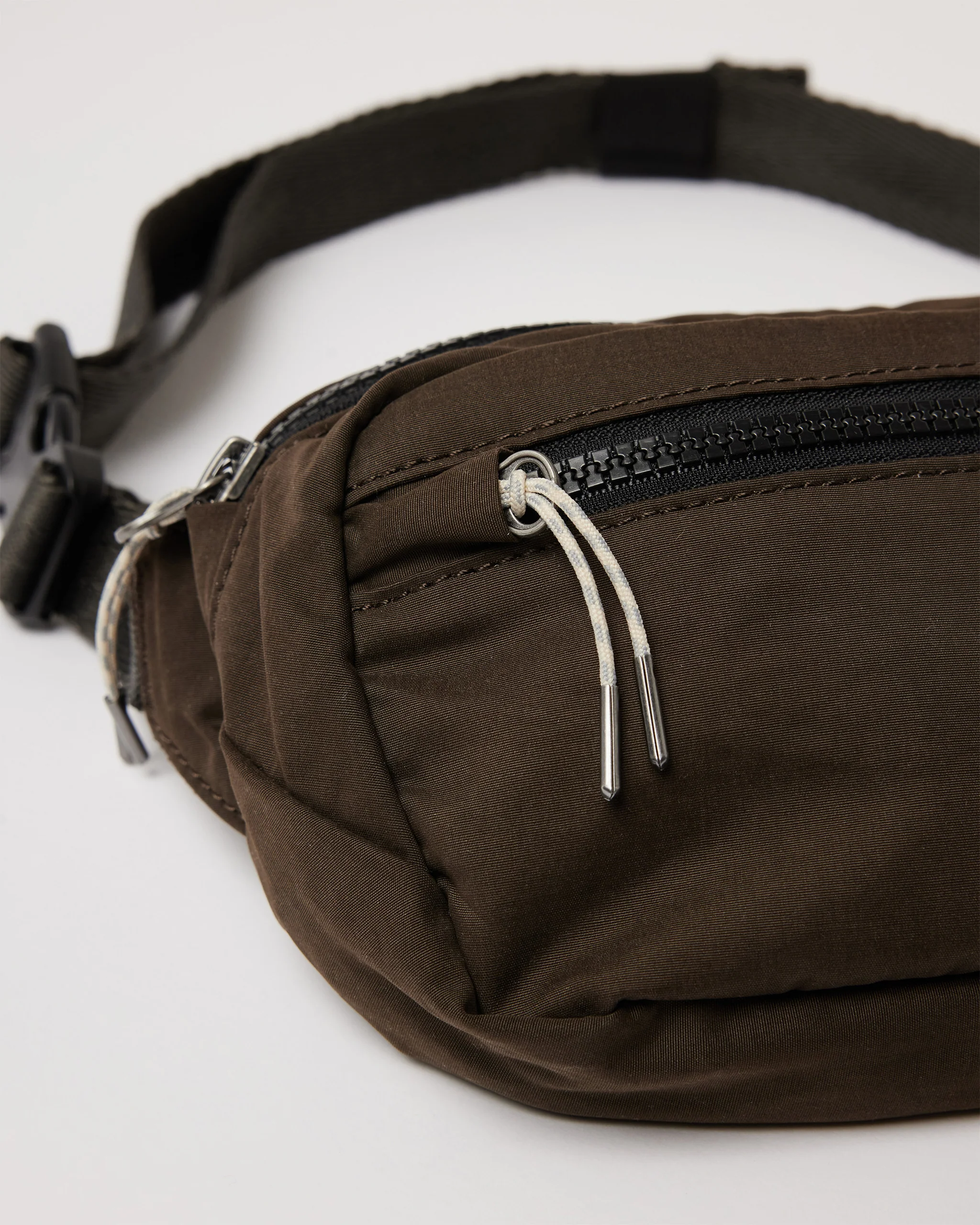 Vuori Hip Pack