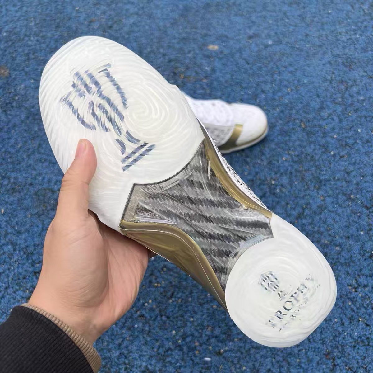 Trophy Room x Air Jordan 23 Retro "White/Metallic Gold"