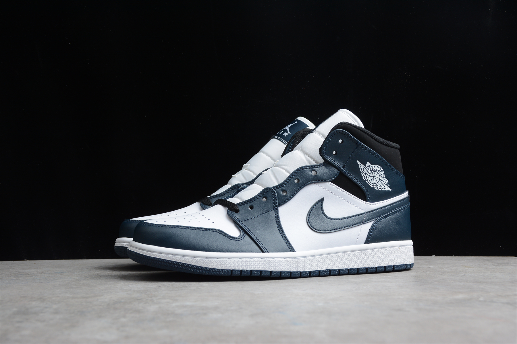 Air Jordan 1 MID Dark Team