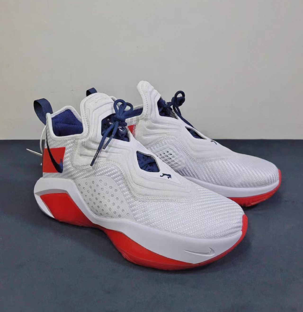 Nike LeBron Soldier 14 White University Red Midnight Navy