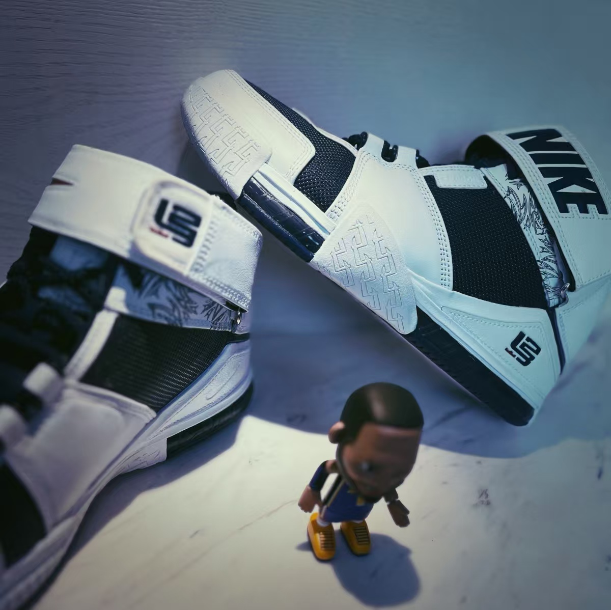 LeBron  2
