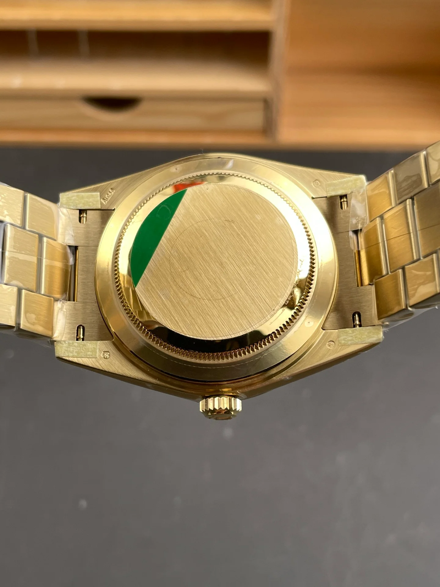 Yellow Gold White Roman Day-Date