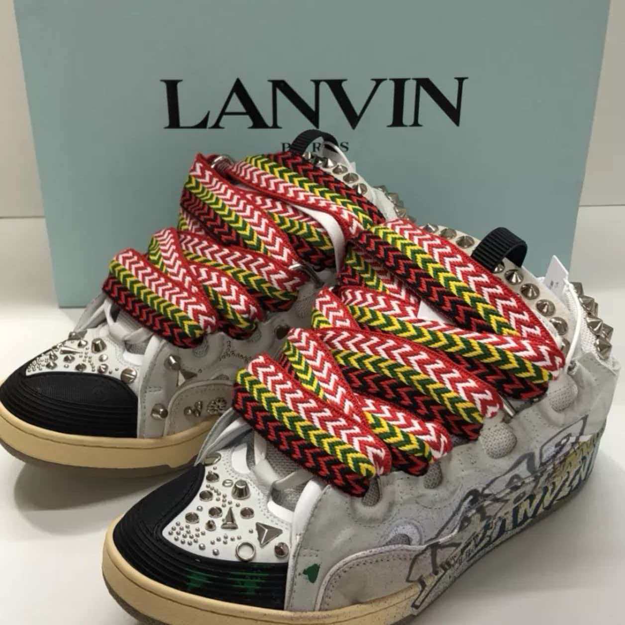 Lanvin Curb