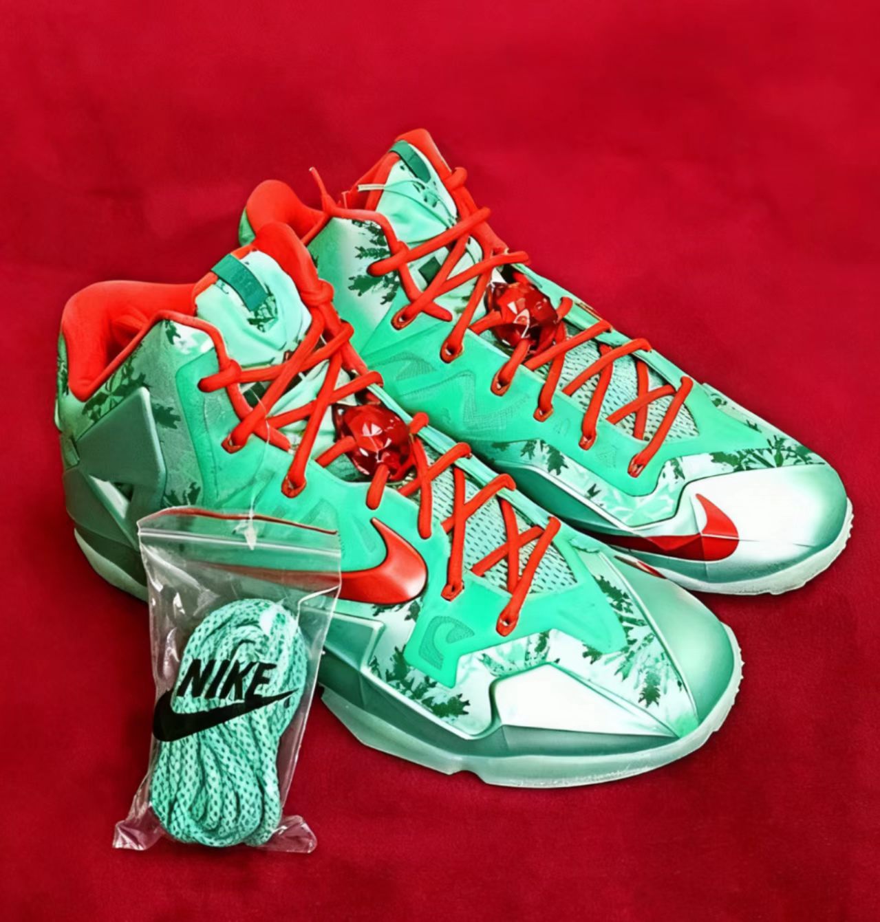 Nike LeBron XI 