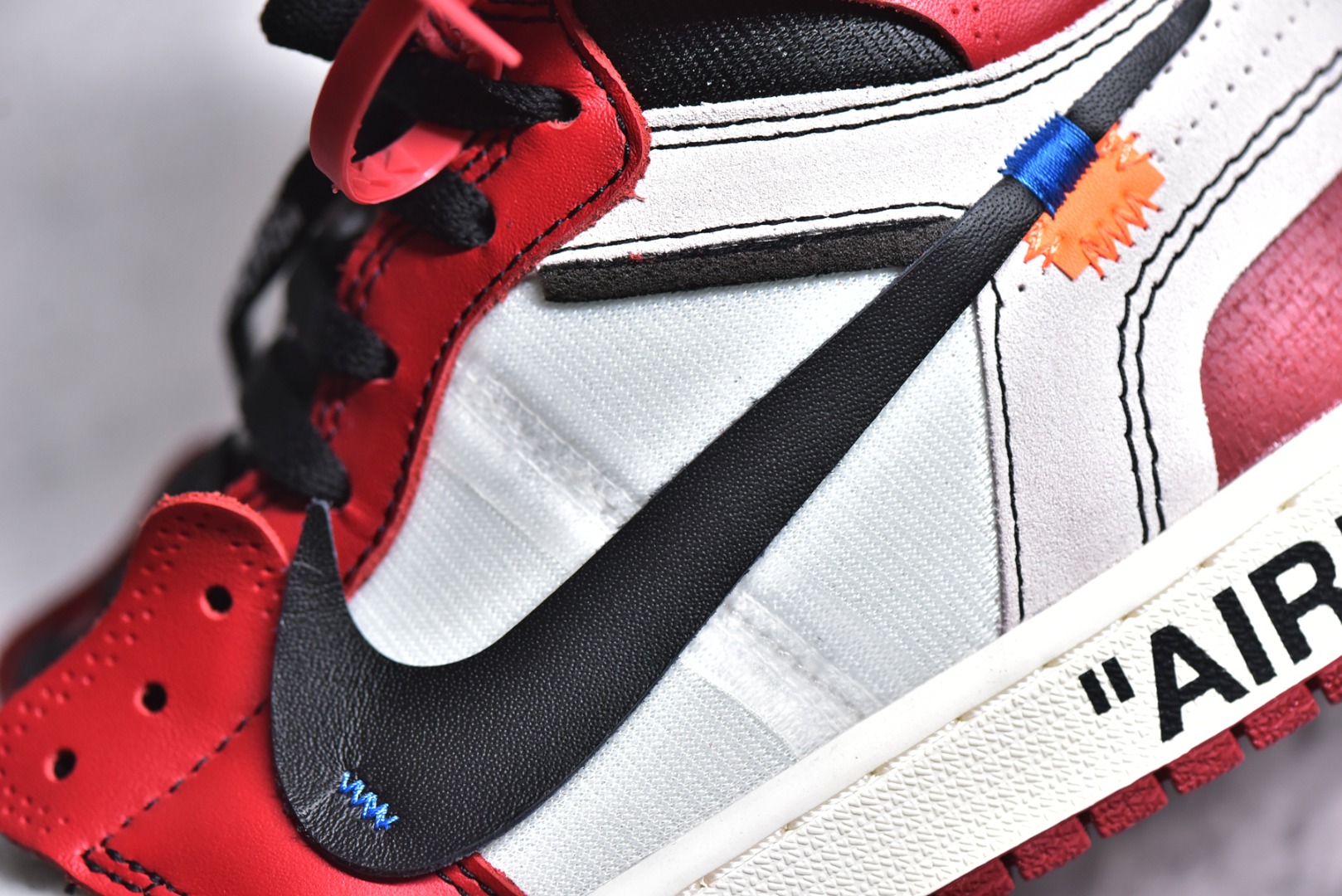 LJR-JORDAN 1 RETRO HIGH OFF-WHITE CHICAGO AA3834-101