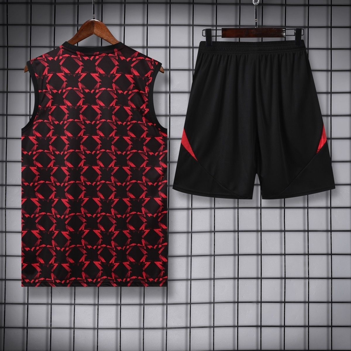 Manchester United Sleeveless Training Kit Black&Red 2025/26