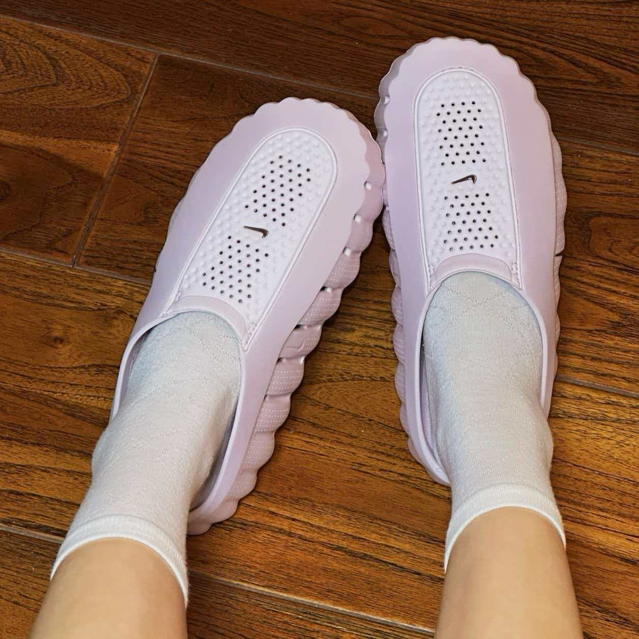 Nike Mind 001