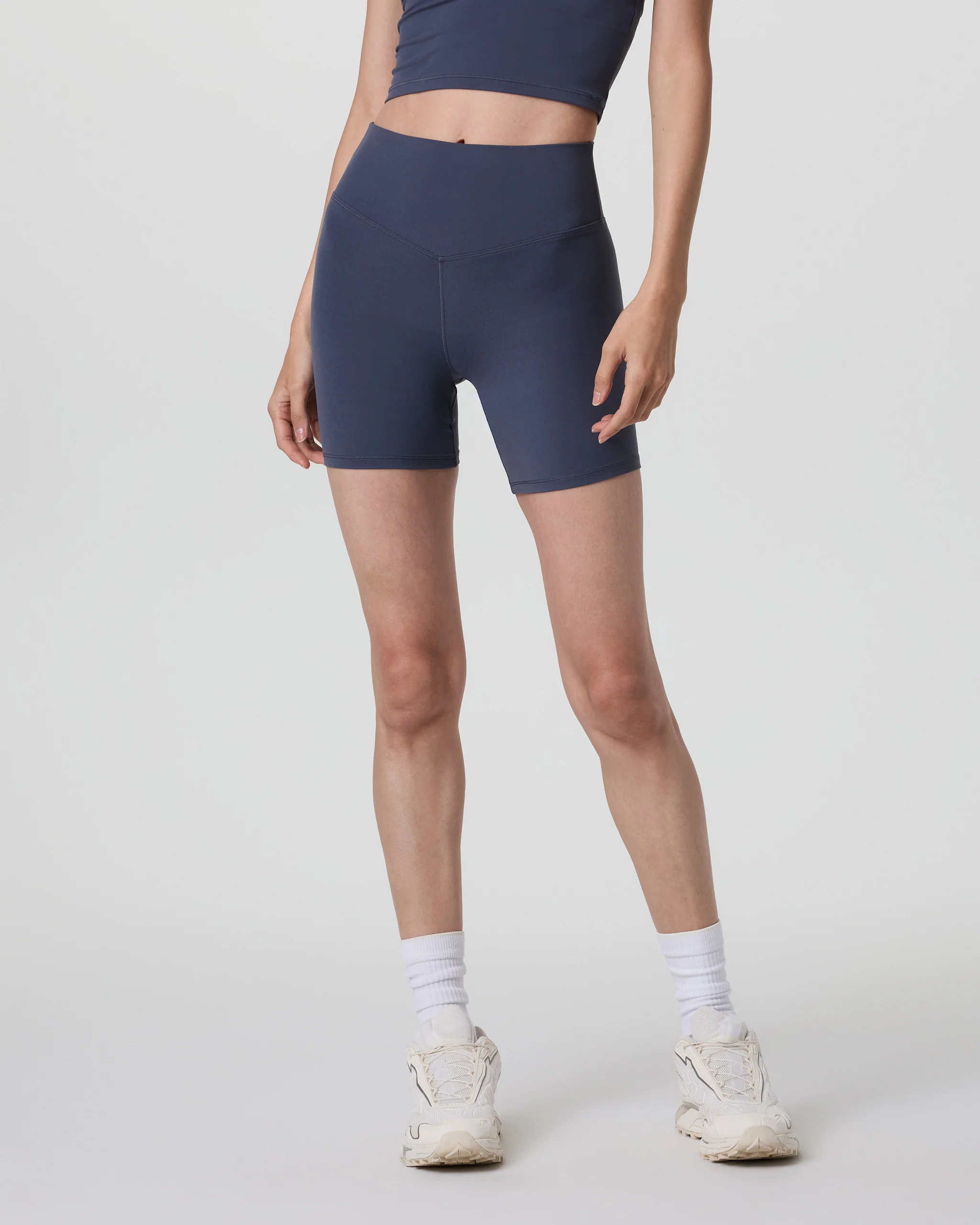 Vuori AllTheForm™ Short 6\