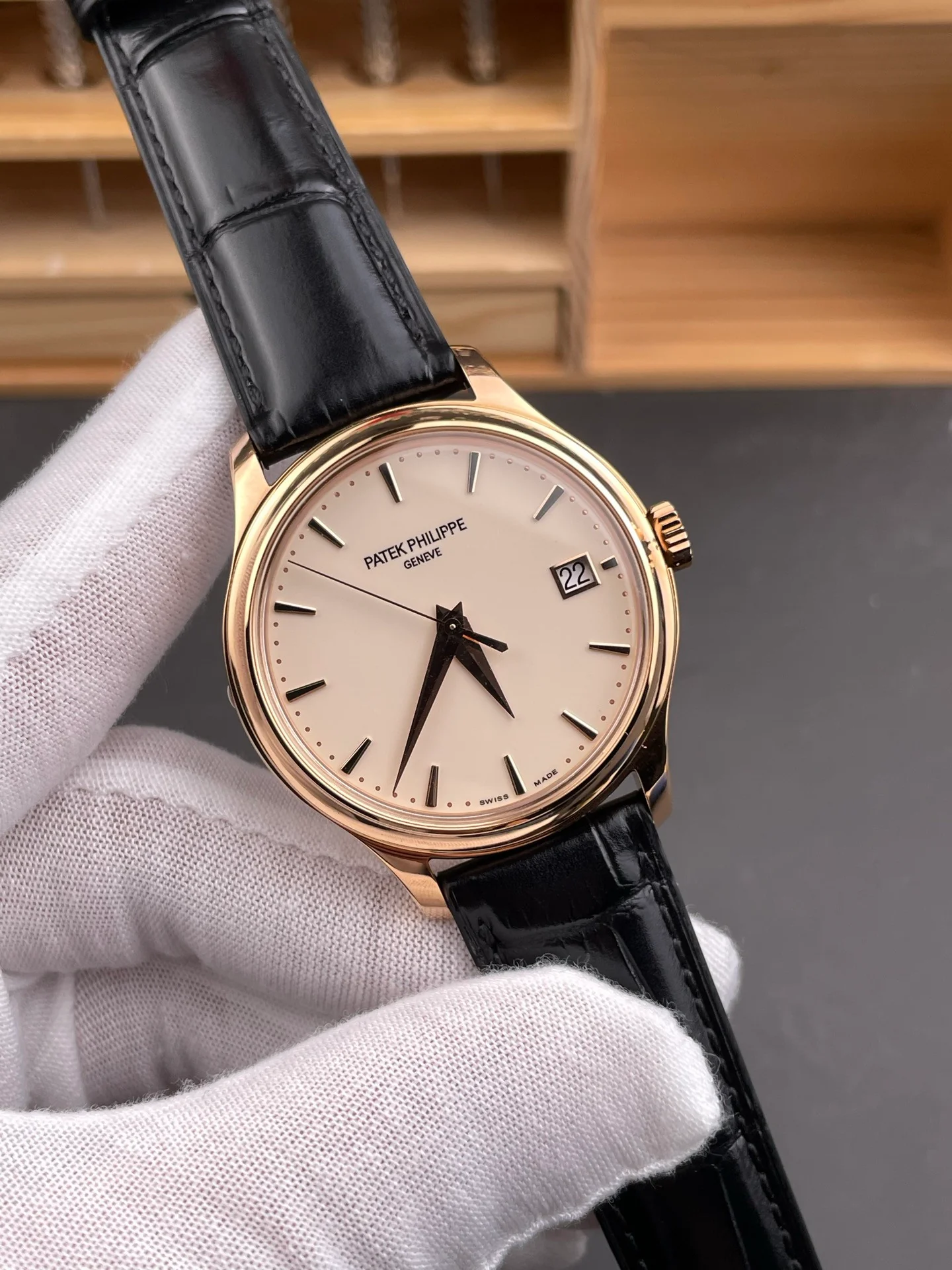 Patek Calatrava 5227R Officer Case Rose Gold