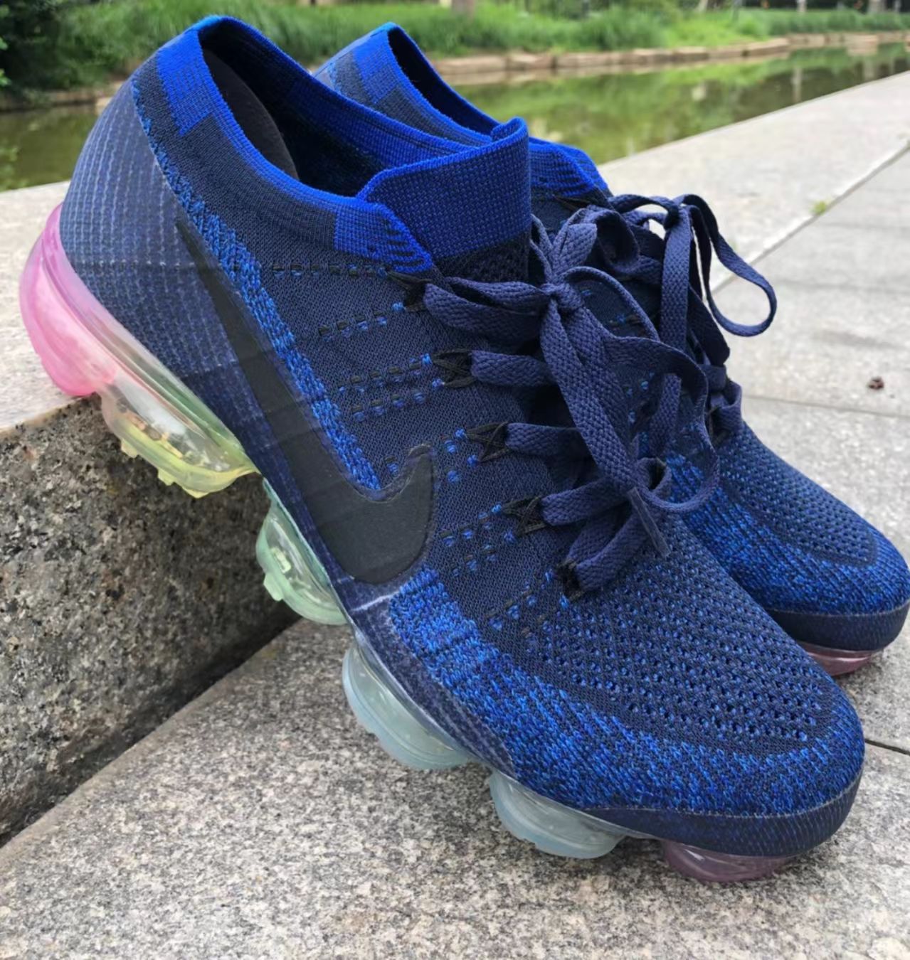 Nike Air VaporMax Flyknit 2 
