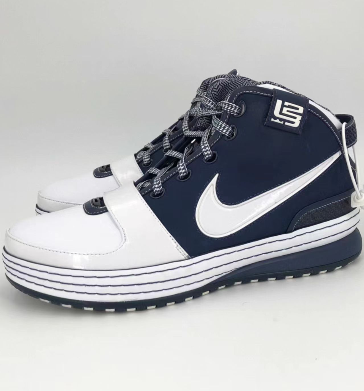 Nike Zoom LeBron 6 