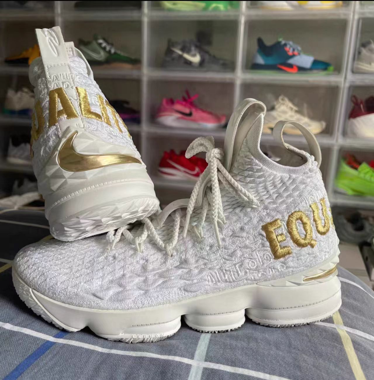 Nike LeBron 15 