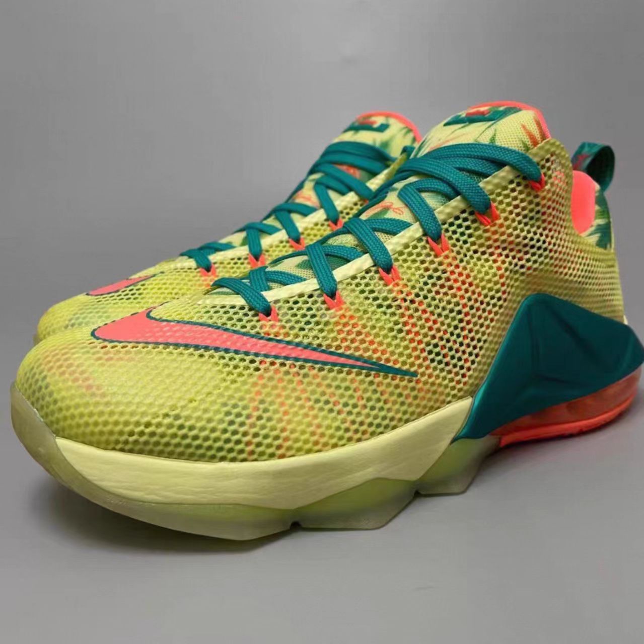 Nike LeBron 12 Low LeBronold Palmer