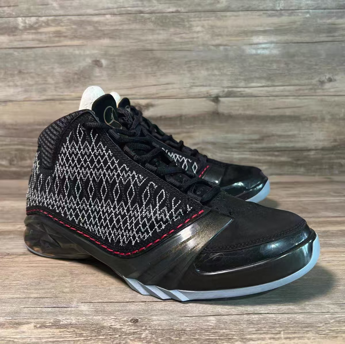 Air Jordan 23 Retro "Black Varsity Red"