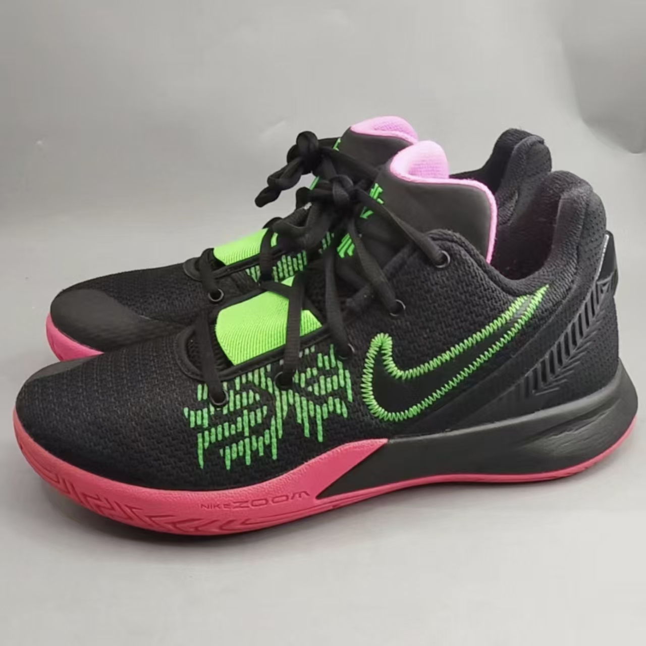 Nike Kyrie Flytrap 2 Black Green Pink