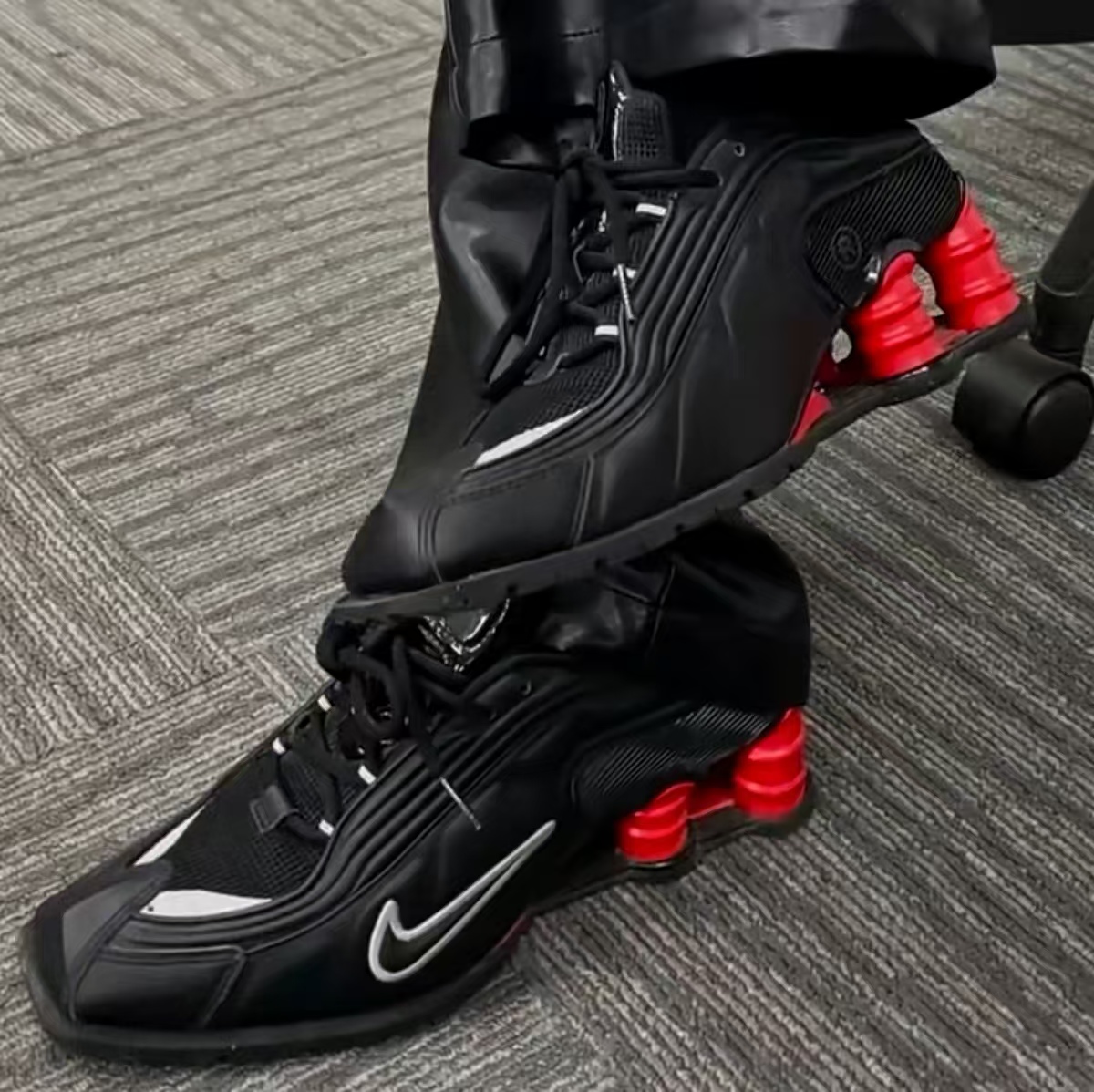 Martine rose x  Nike Shox MR4