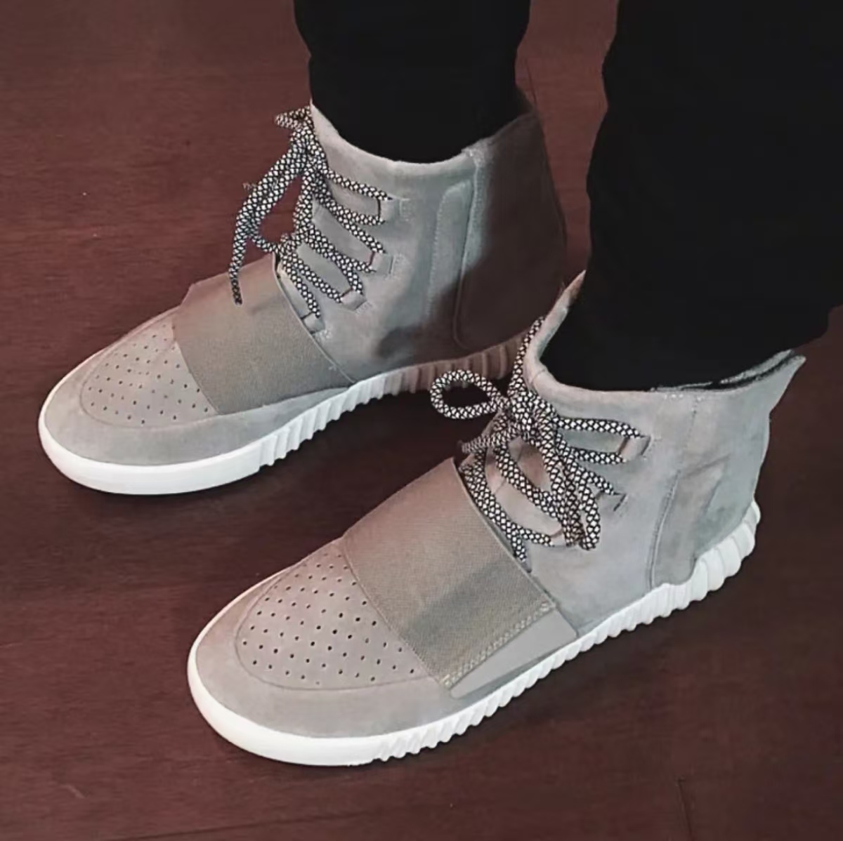 YEEZY750