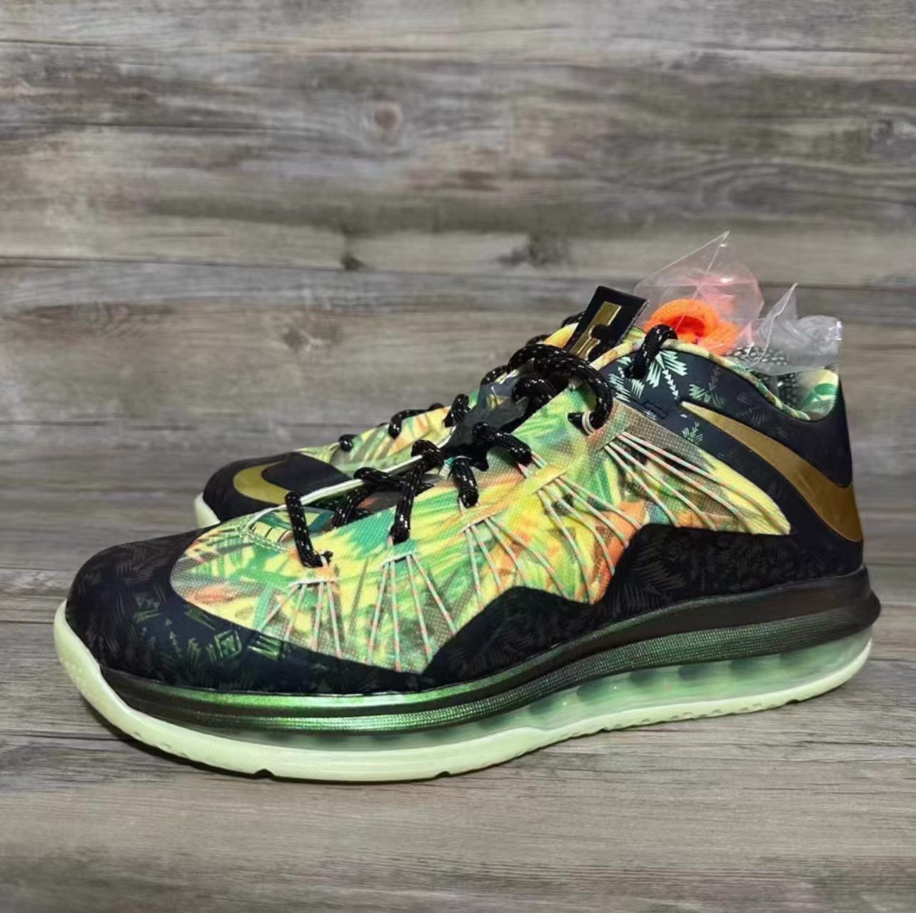Nike LeBron 10 Low 