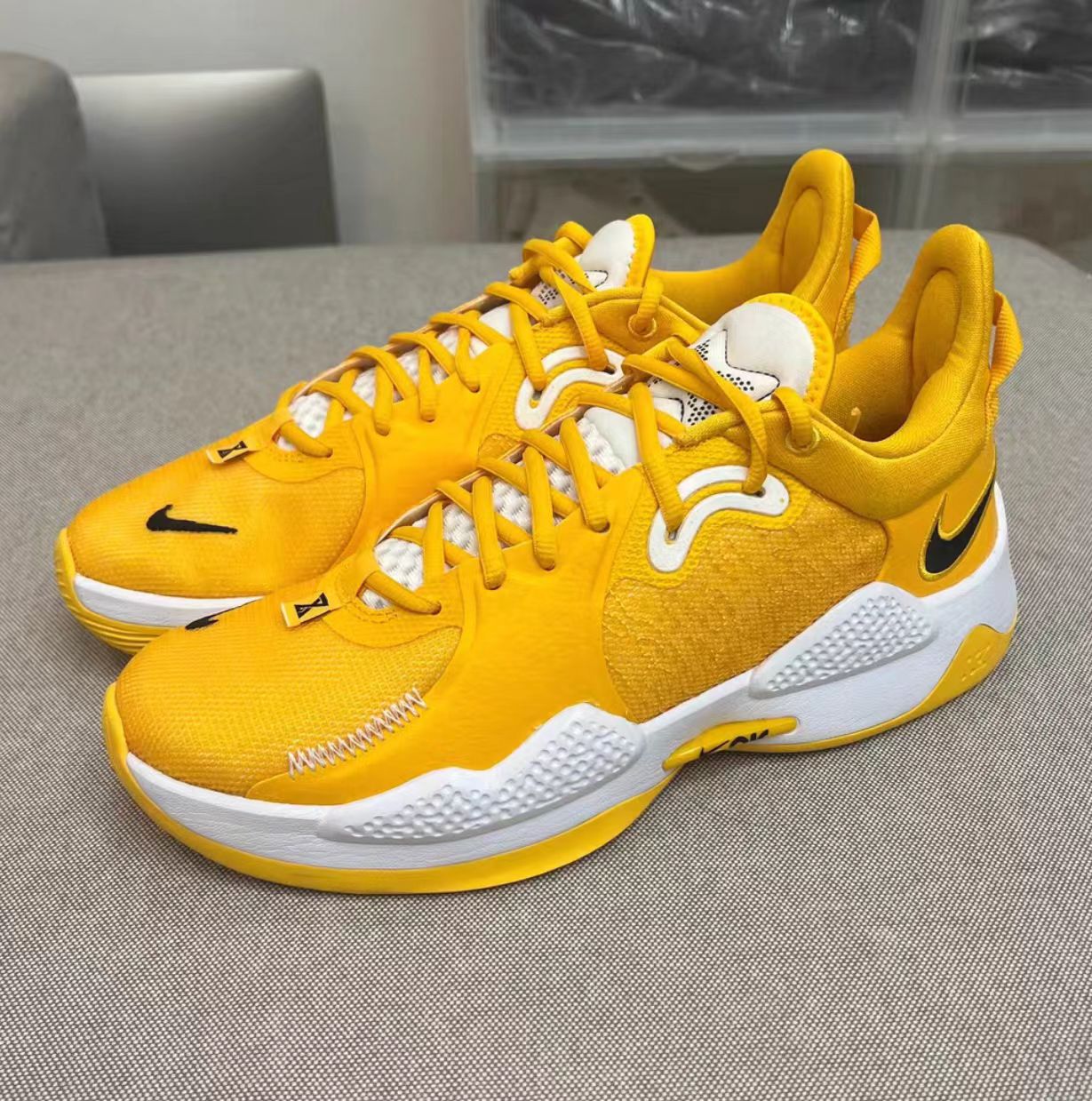 Nike PG 5 TB 'University Gold'