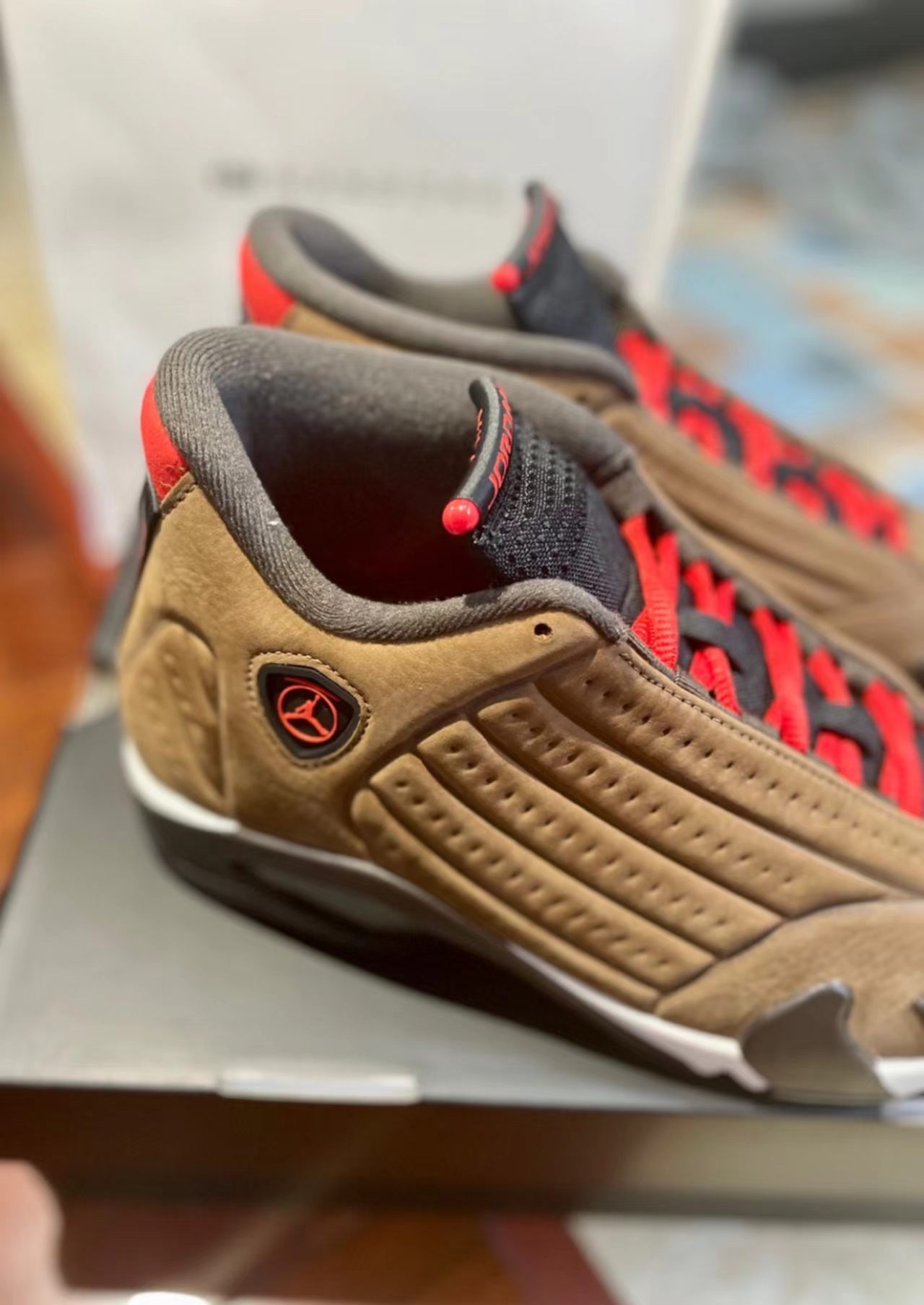 Air Jordan 14 Retro Winterized "Archeo Brown"