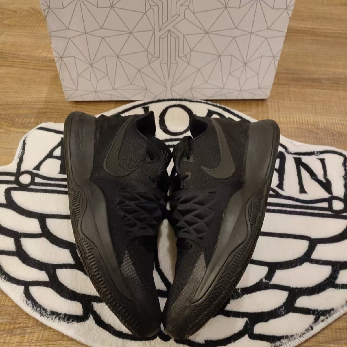 Nike Kyrie 1 Low 