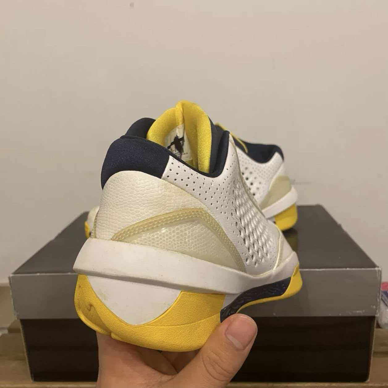 Air Jordan 25 Team Marquette University PE