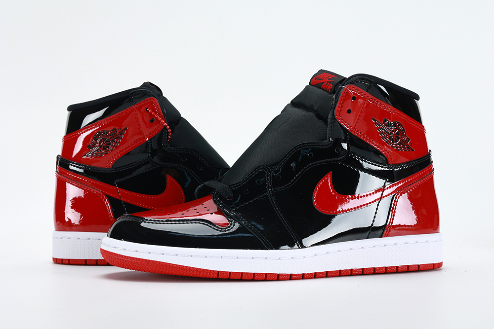 Jordan 1 Retro High OG 'Patent Bred'
