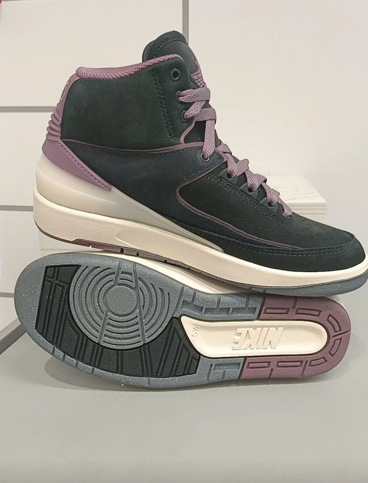 Air Jordan 2 Retro (Women