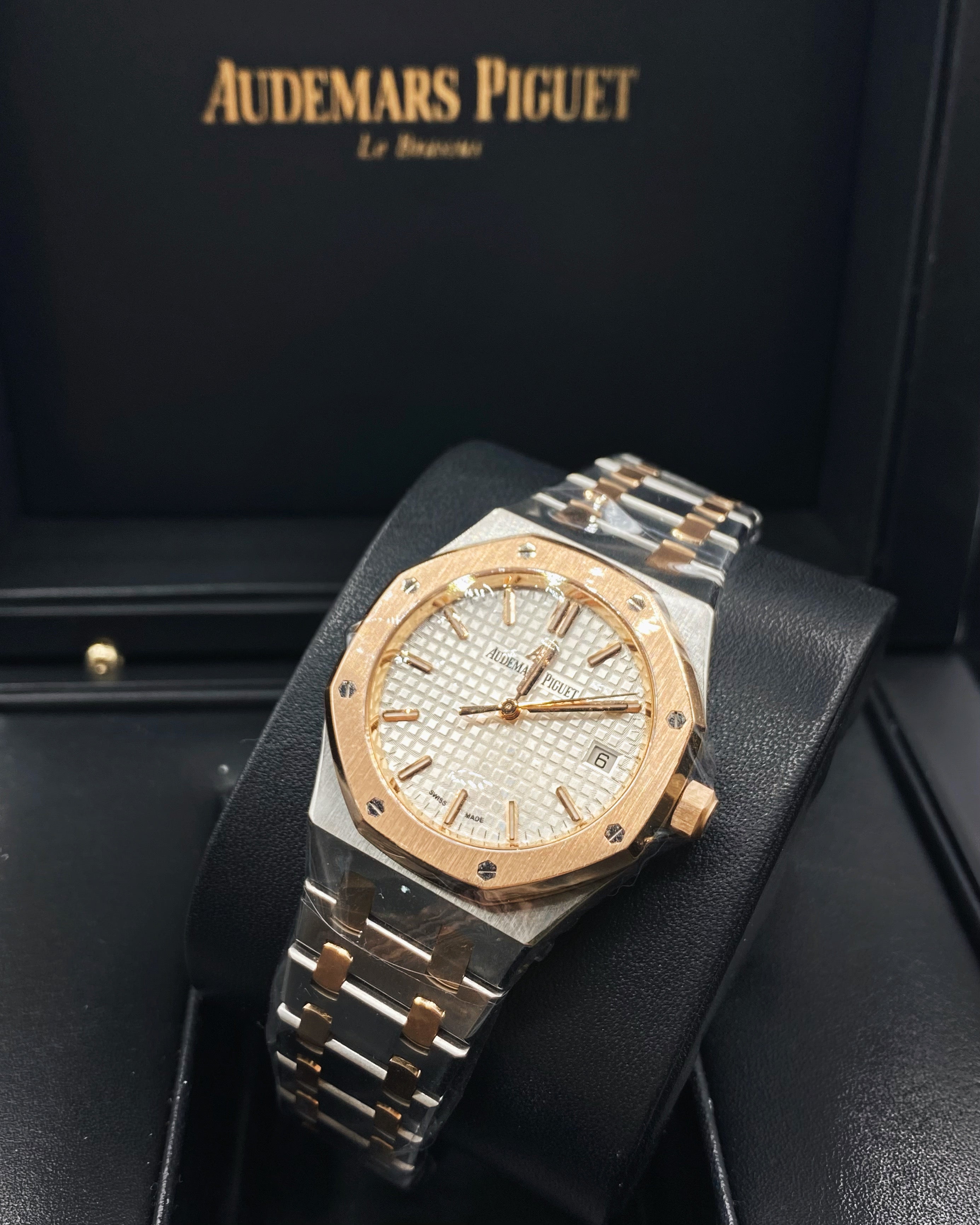 [2026 Mirror Grade]Audemars Piguet Royal Oak Selfwinding Silver dial, 37mm, Steel and 18k Rose gold,
