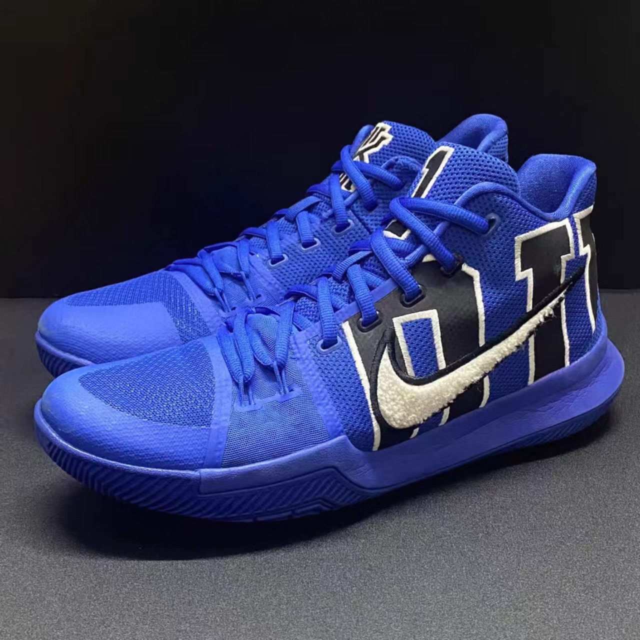 Nike Kyrie 3 Duke University