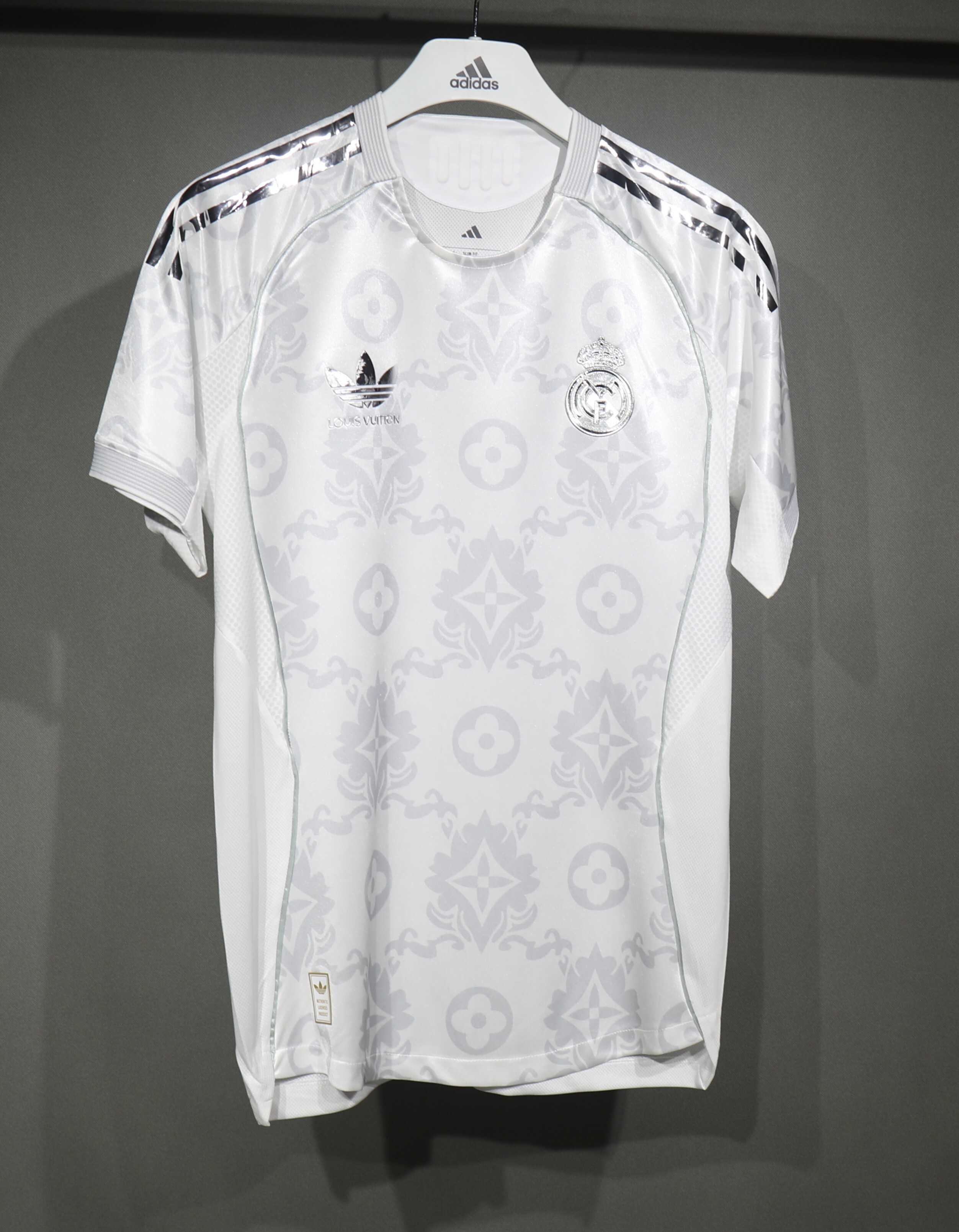 Real Madrid Authentic x LV Special Edition Shirt 2025/26
