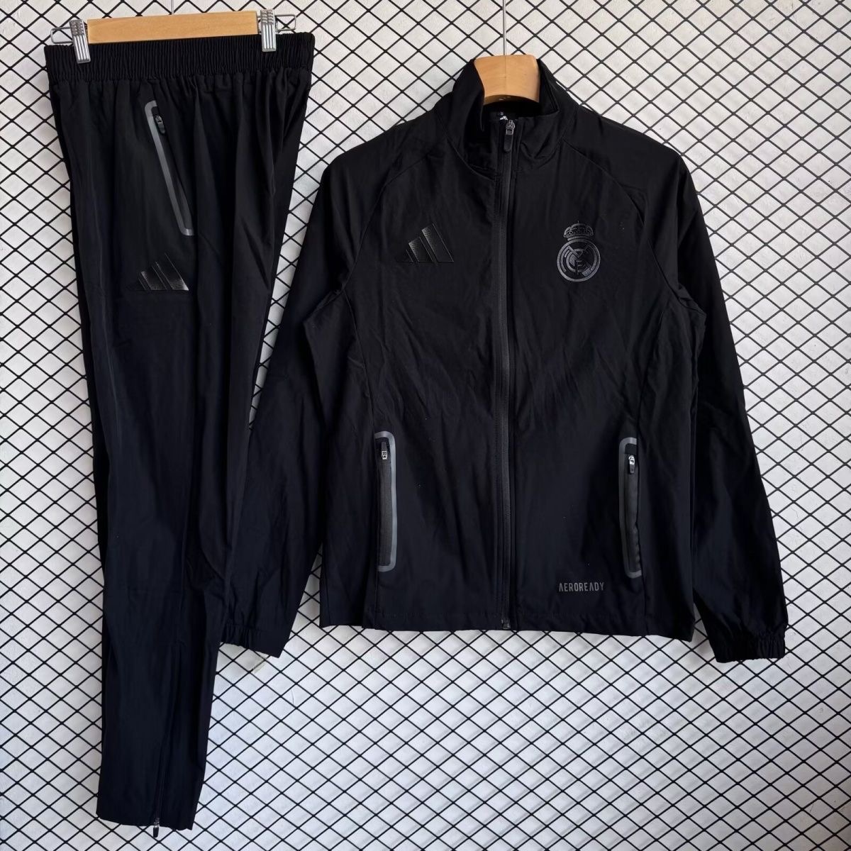Real Madrid Windbreaker With Pants Black 2025-26