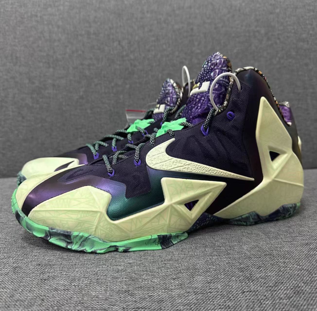 Nike LeBron XI 