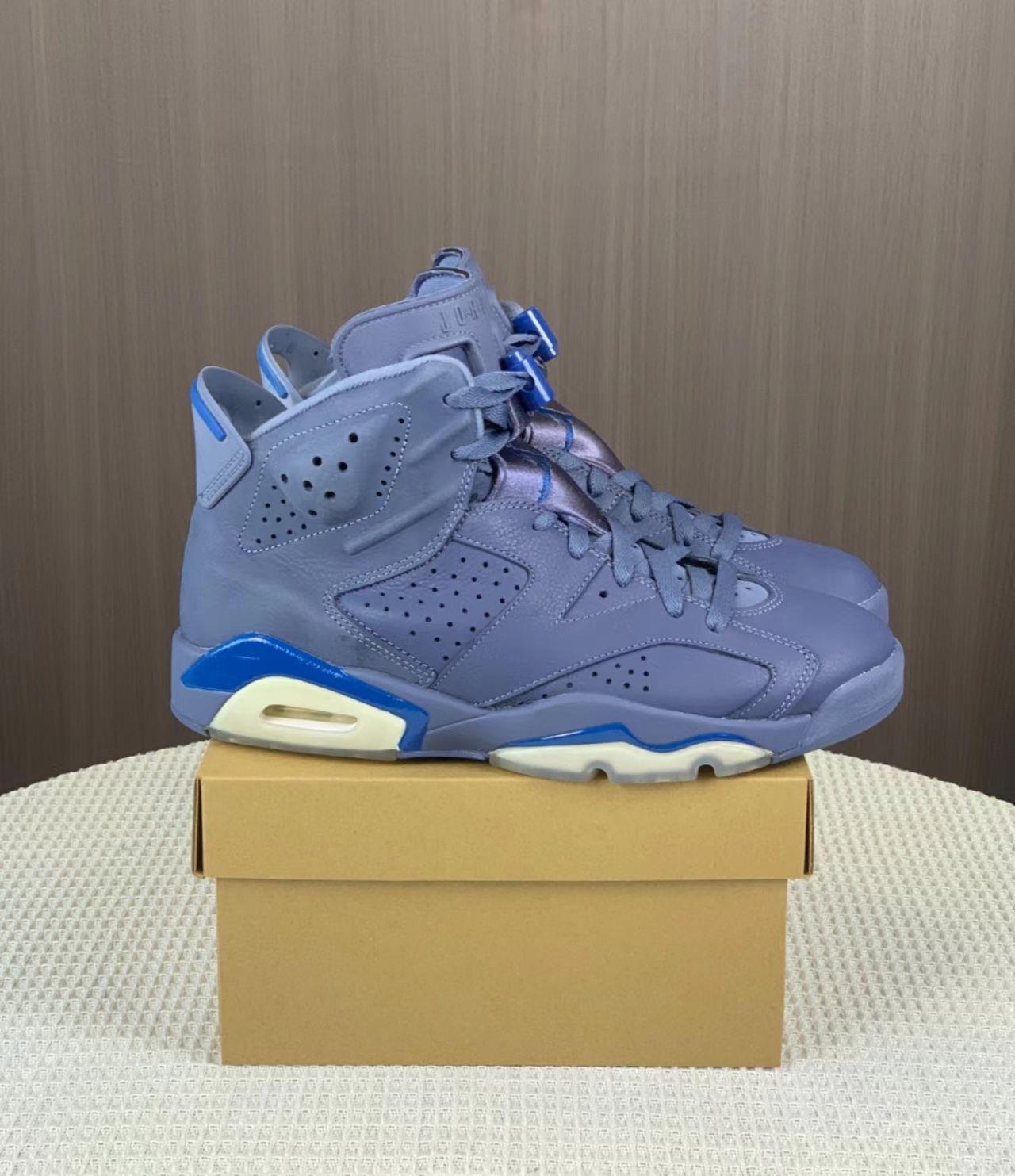Air Jordan 6 Retro Jimmy Butler "Diffused Blue"