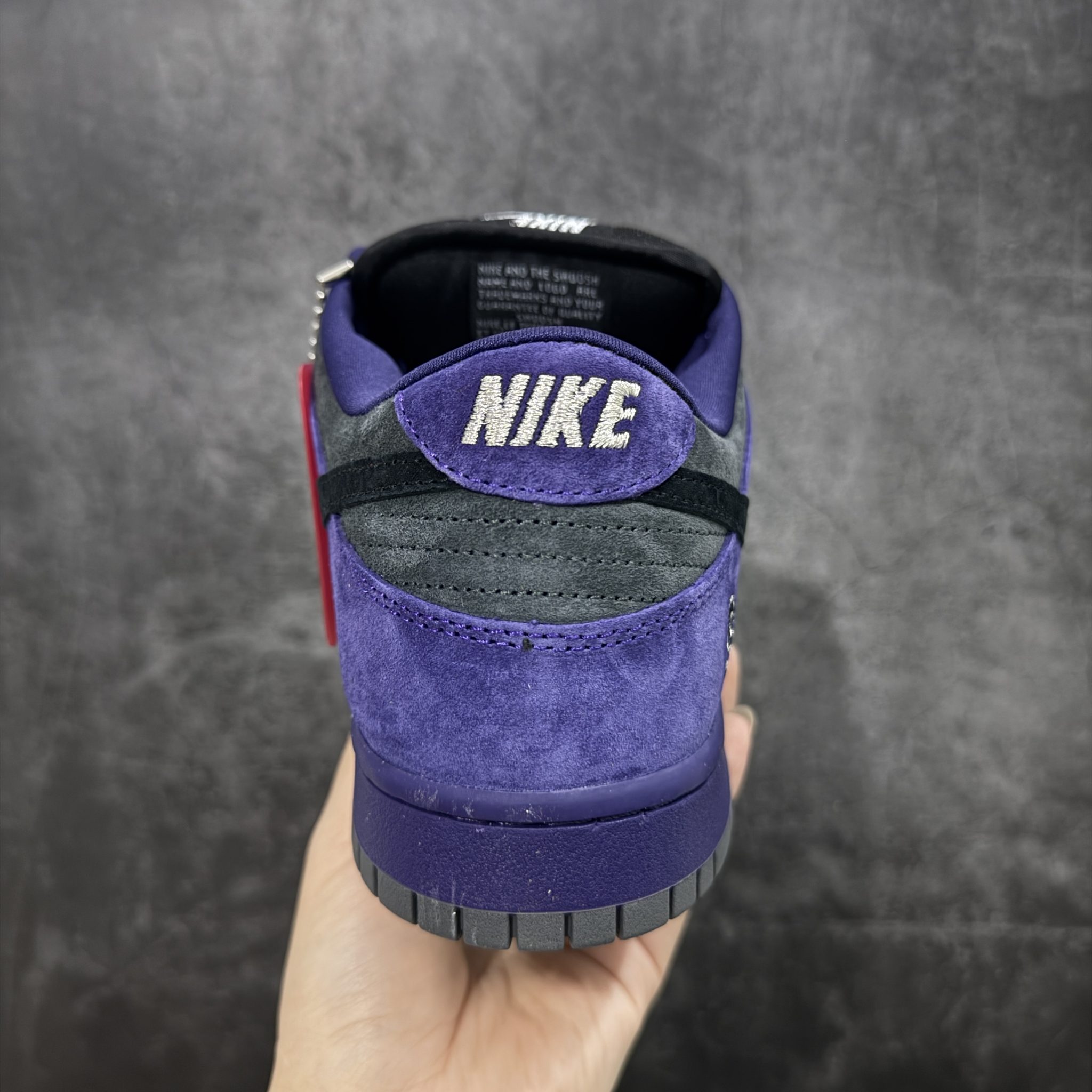 SB DUNK LOW SUPREME 94 INK  HQ8487-500