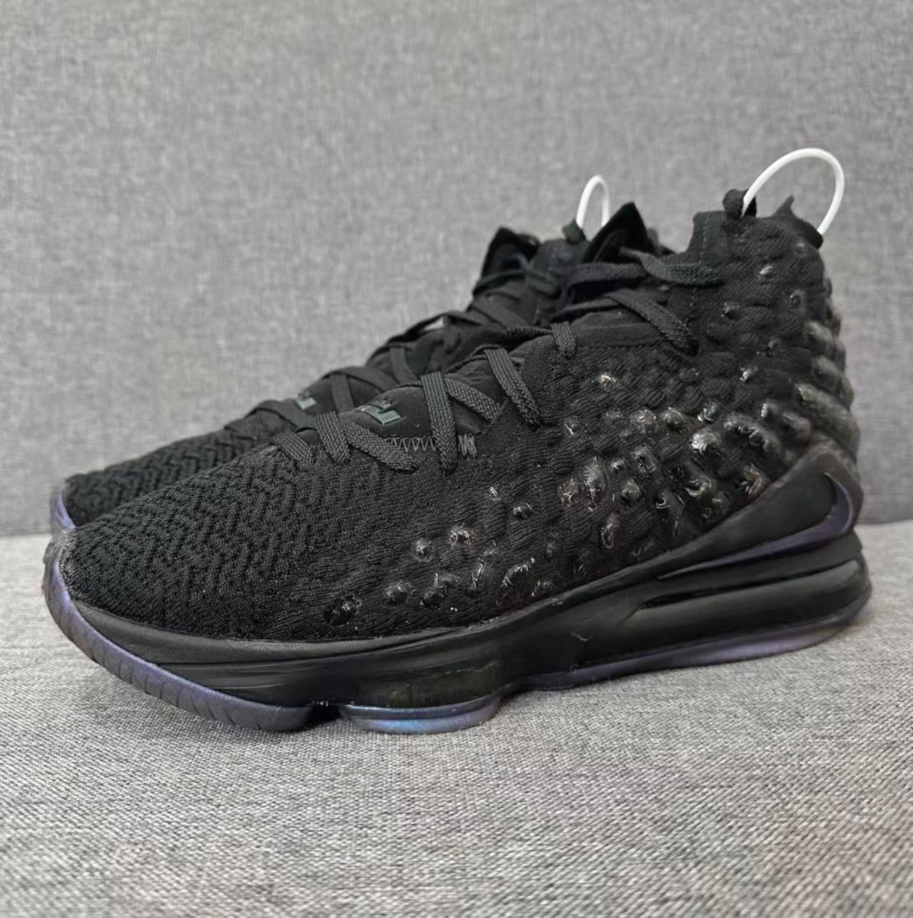 Nike LeBron 17 
