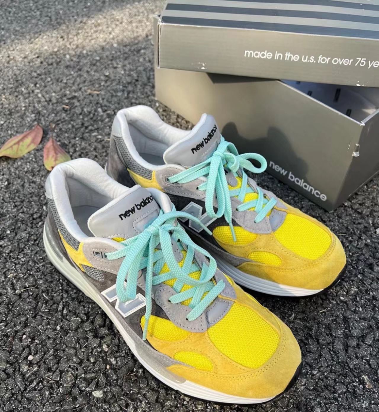 Nice Kicks x Amoeba Music x New Balance 992 