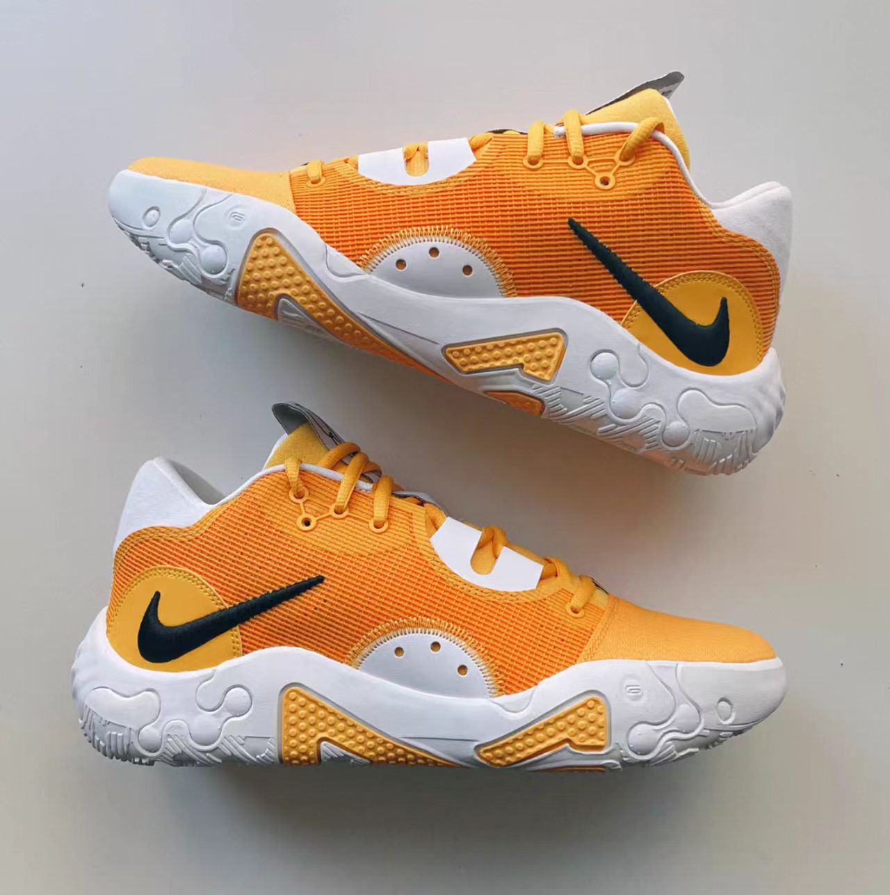 Nike PG 6 University Gold White