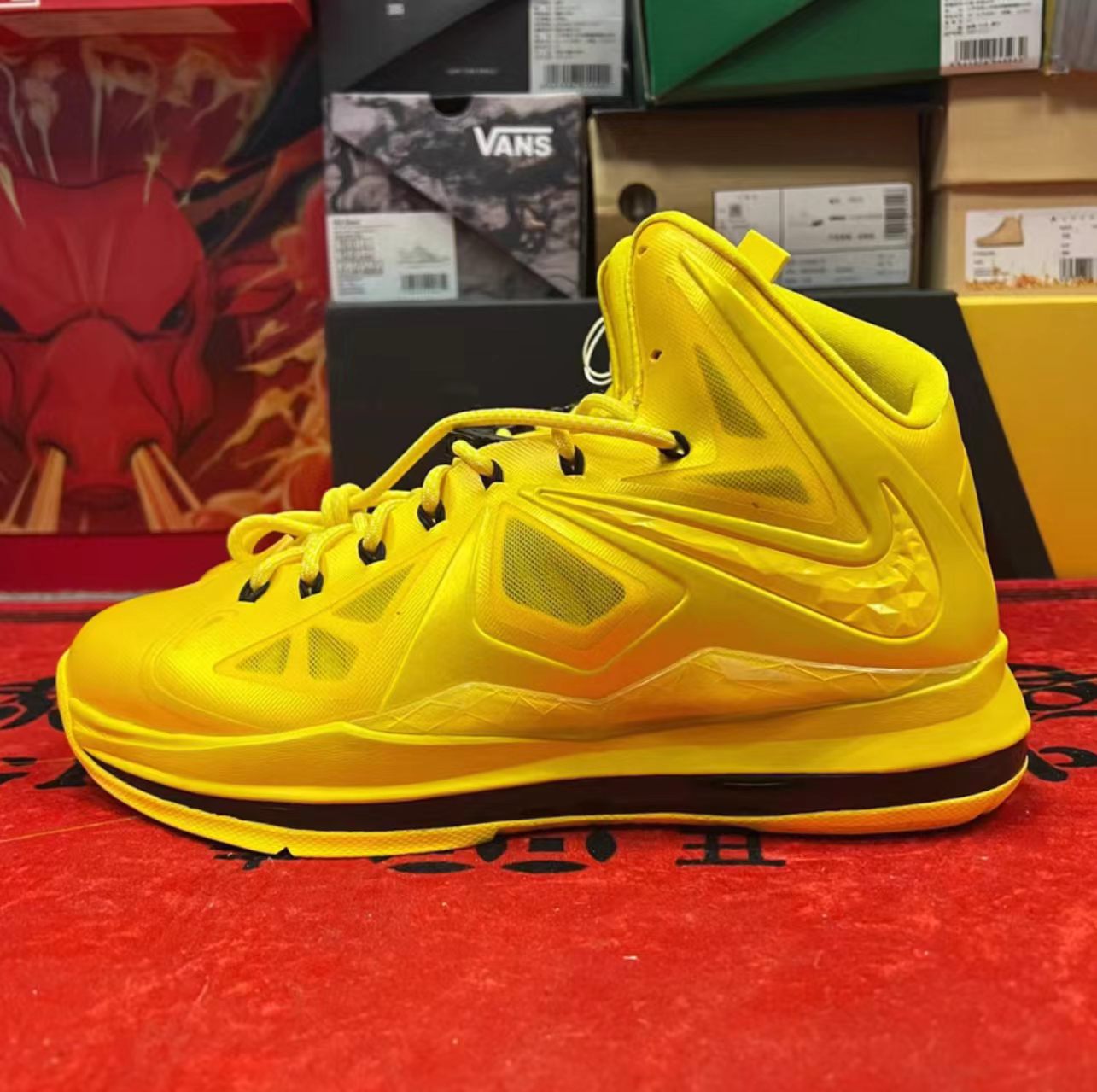 Nike LeBron X 