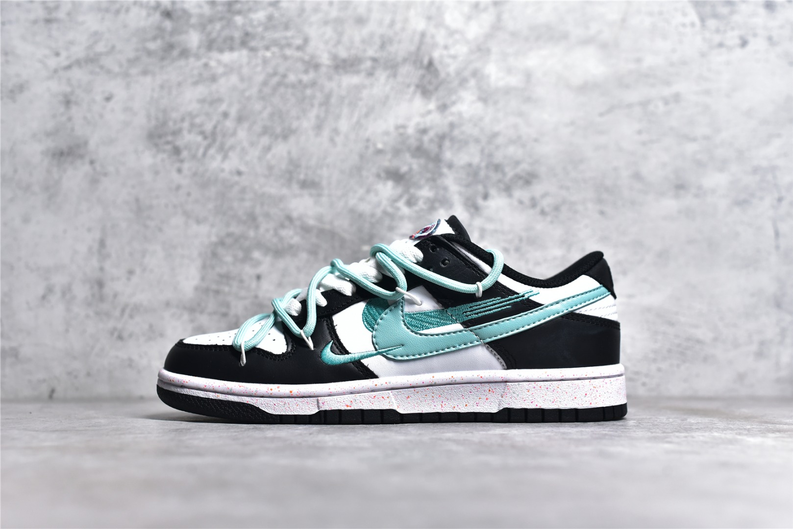KO NIKE DUNK LOW MULTI-SWOOSH FD4623-131